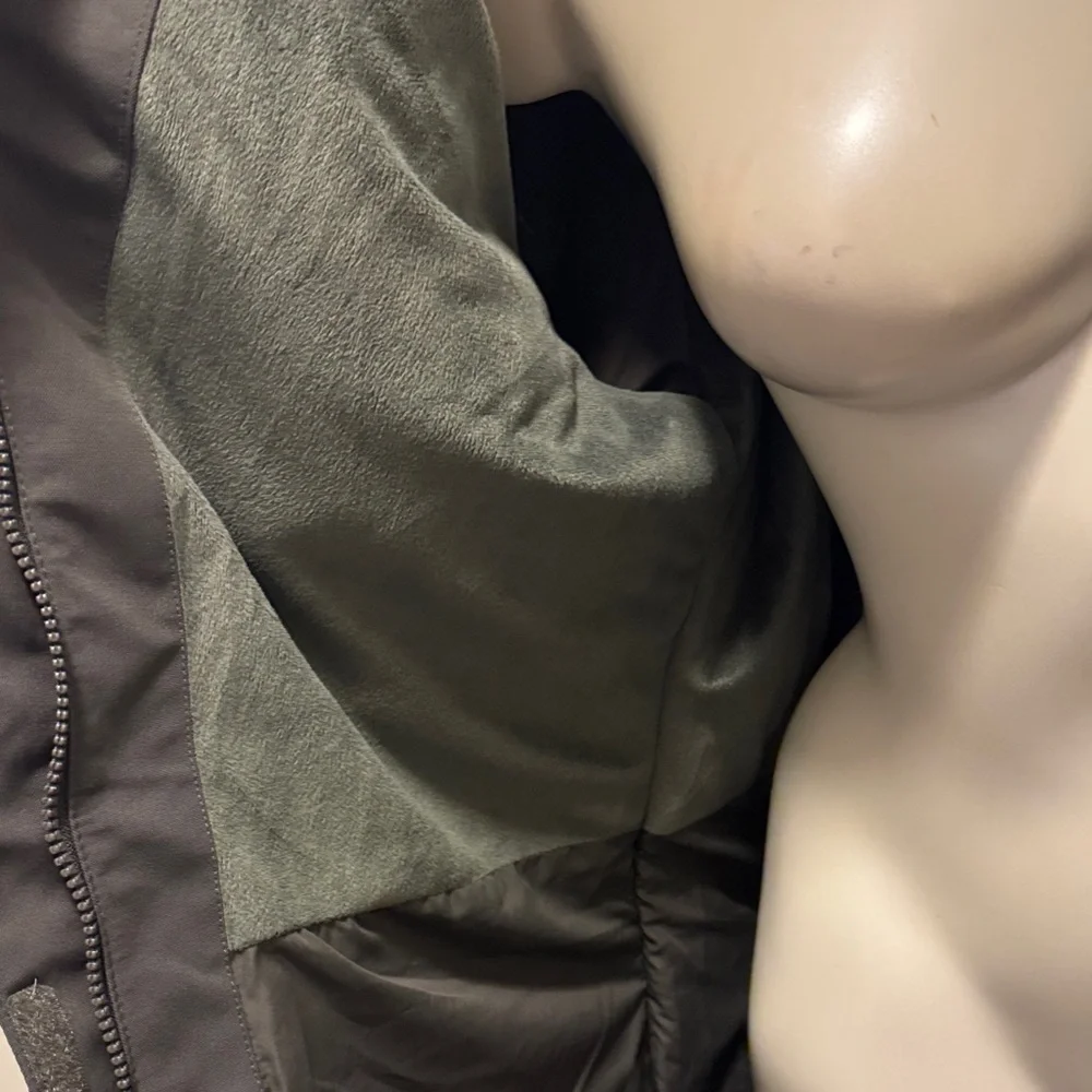 Like New Mountain Warehouse Women's Green Padded Jacket with Faux Fur Trim